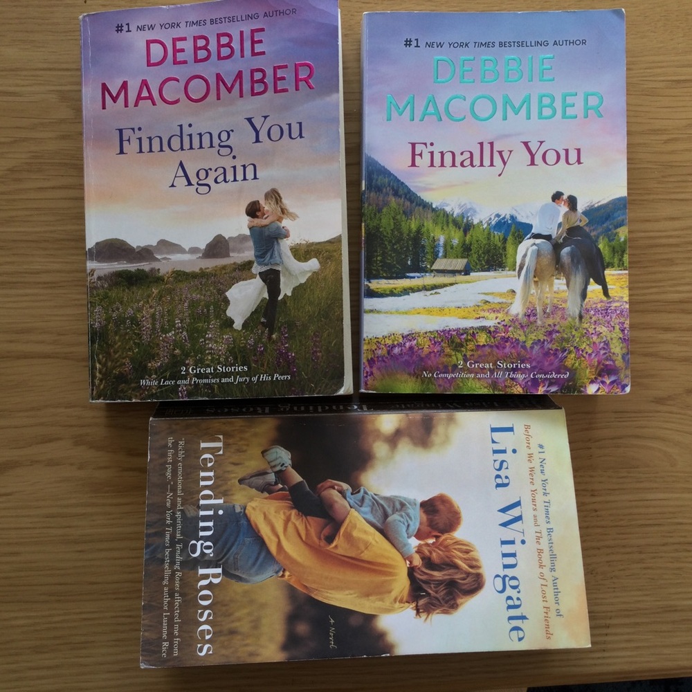 Debbie Macomber Lisa Wingate Romance Novels Bundle